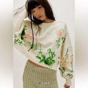 Free People Small New Gaia sweatshirt floral combo